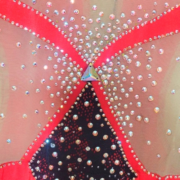 Rhythmic Gymnastics Leotard for Competitions Red size 6 -8 years old - Picture 6 of 14